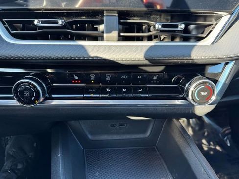 New 2026 Chevrolet Equinox LT AWD/4WD image 10