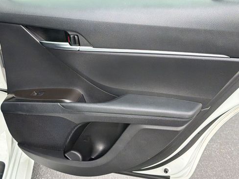 Used 2021 Toyota Camry LE w/ Carpet Mat Package (TMS) FWD image 30