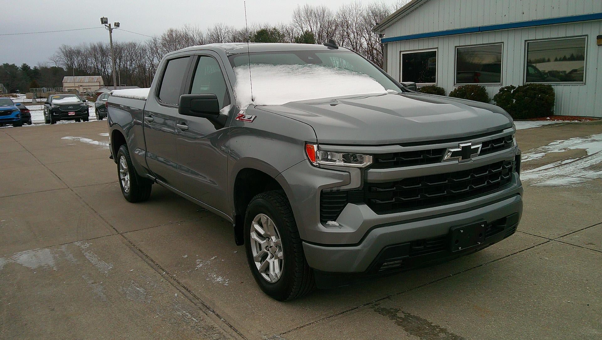 Used 2024 Chevrolet Silverado 1500 RST AWD/4WD image 1