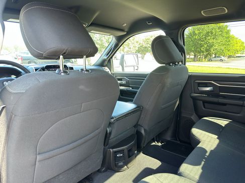 Used 2025 RAM 2500 Big Horn AWD/4WD image 18