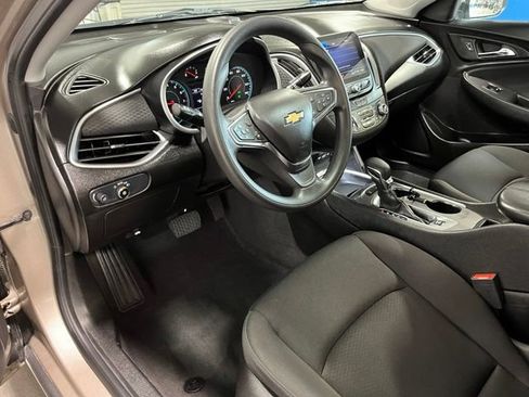 Used 2024 Chevrolet Malibu LT FWD image 19