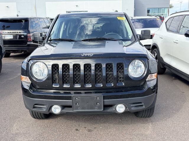 Used 2017 Jeep Patriot Sport w/ Power Value Group FWD image 2