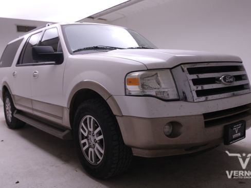 Used 2013 Ford Expedition EL XLT image 6