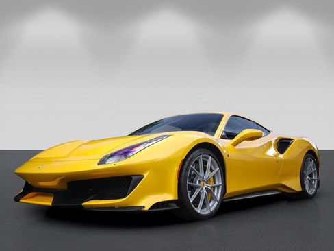 Used 2019 Ferrari 488 Pista Coupe RWD image 7