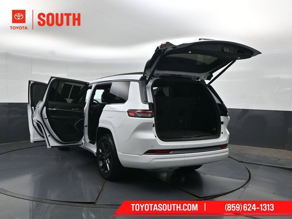 Used 2026 Jeep Grand Cherokee L Limited AWD/4WD image 61