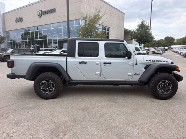 Used 2022 Jeep Gladiator Mojave AWD/4WD image 7