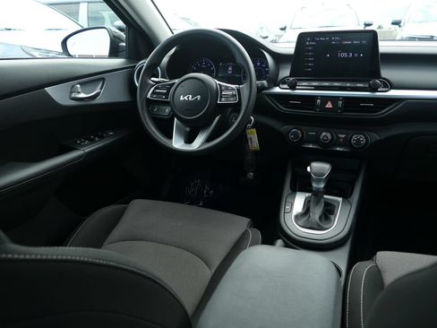 Used 2024 Kia Forte LXS w/ LXS Technology Package FWD image 22