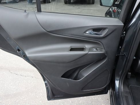 Used 2023 Chevrolet Equinox LT image 25