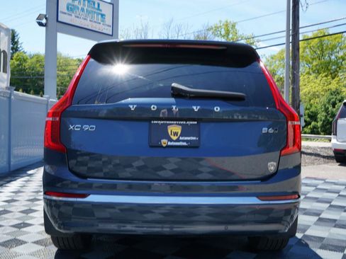 Used 2023 Volvo XC90 B6 Plus w/ Protection Package Premier AWD/4WD image 8