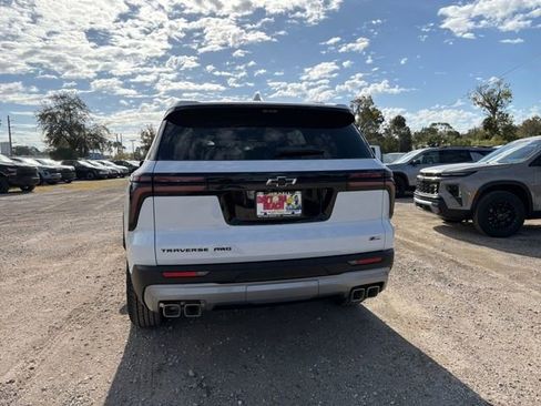 New 2026 Chevrolet Traverse Z71 w/ Enhanced Driving Package image 10
