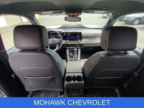 Used 2026 Chevrolet Colorado ZR2 w/ Technology Package image 21