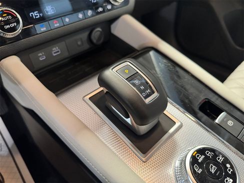 Used 2024 Mitsubishi Outlander SEL image 21