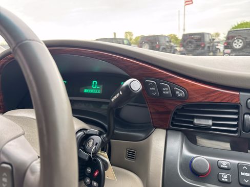 Used 2000 Cadillac De Ville w/ Comfort/Convenience Pkg FWD image 21
