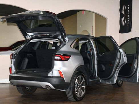 Used 2024 Ford Escape Platinum AWD/4WD image 91
