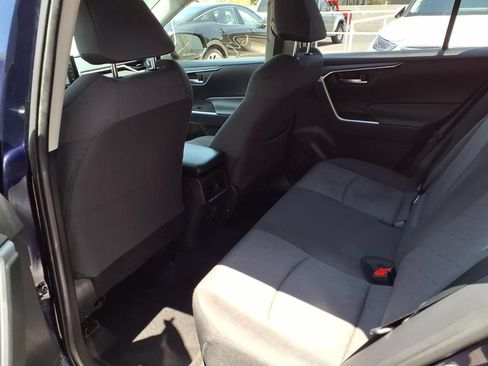 Certified 2020 Toyota RAV4 XLE w/ Carpet Mat Package FWD image 20