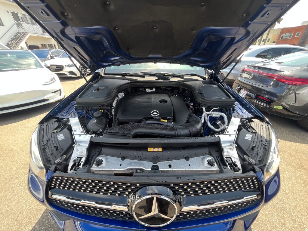 Used 2021 Mercedes-Benz GLC 300 w/ Driver Assistance Package image 16