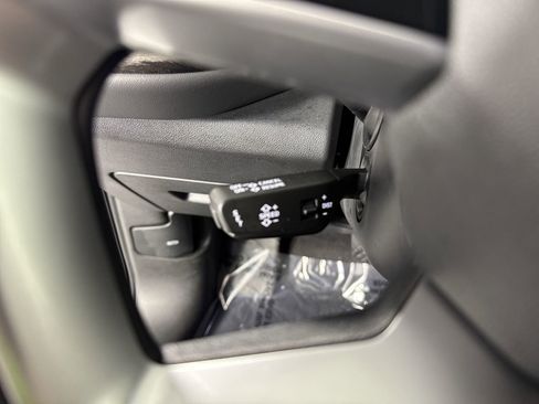 Used 2025 Audi Q5 Premium Plus w/ Premium Plus AWD/4WD image 23