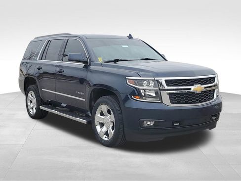 Used 2019 Chevrolet Tahoe LT w/ LT Signature Package image 3