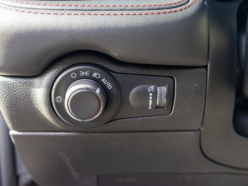 Used 2024 Dodge Durango GT image 16