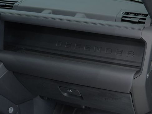 Used 2023 Land Rover Defender 110 V8 image 53