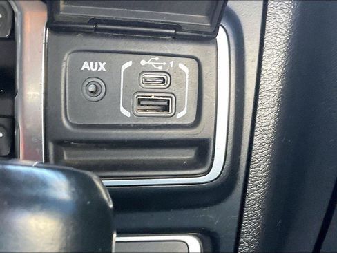 Used 2020 Jeep Gladiator Rubicon AWD/4WD image 32
