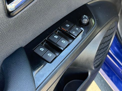 Used 2016 Toyota Prius Three Touring w/ Preferred Accessory Package image 18