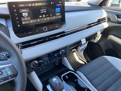 New 2026 Mitsubishi Outlander SE AWD/4WD image 18