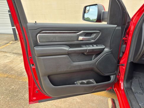 Used 2020 RAM 1500 Big Horn AWD/4WD image 40