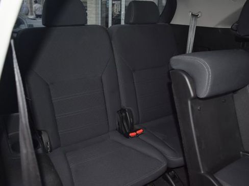 Used 2019 Kia Sorento FWD V6 image 38