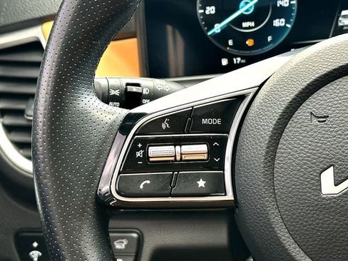 Used 2024 Kia Seltos SX w/ SX Sunroof Package image 23