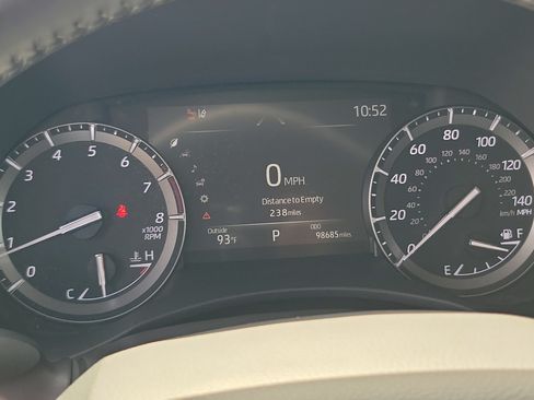 Used 2021 Toyota Highlander XLE FWD image 33
