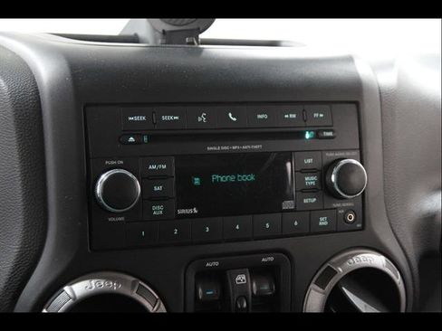 Used 2014 Jeep Wrangler Unlimited Sport w/ Quick Order Package 24S AWD/4WD image 11