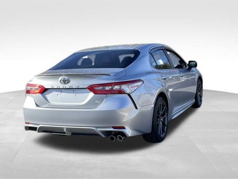Used 2018 Toyota Camry L image 4