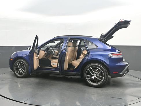 New 2026 Porsche Macan AWD/4WD image 42