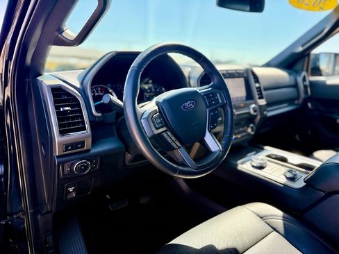 Used 2020 Ford Expedition Max XLT w/ Equipment Group 202A AWD/4WD image 8