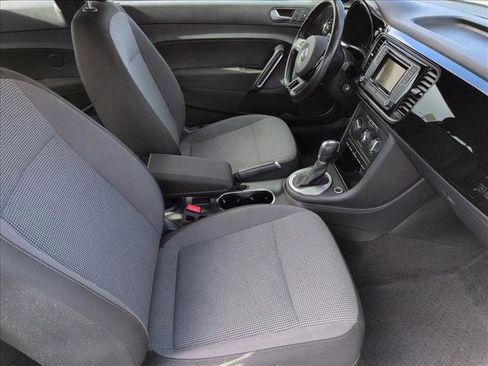 Used 2019 Volkswagen Beetle S image 20
