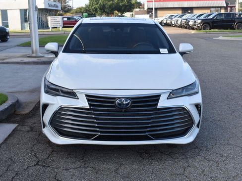 Used 2020 Toyota Avalon Limited w/ Advanced Safety Package FWD image 19