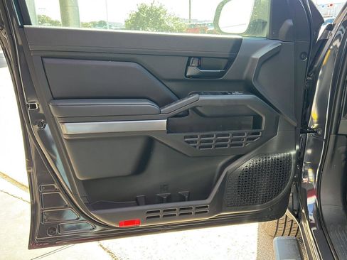 New 2025 Toyota Tacoma SR5 image 12