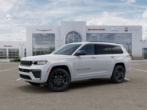 New 2026 Jeep Grand Cherokee L Limited AWD/4WD image 28