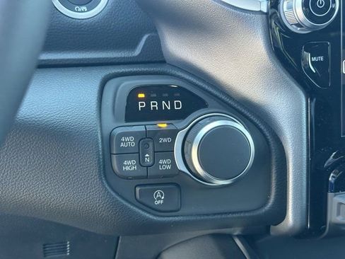 New 2026 RAM 1500 Big Horn AWD/4WD image 30