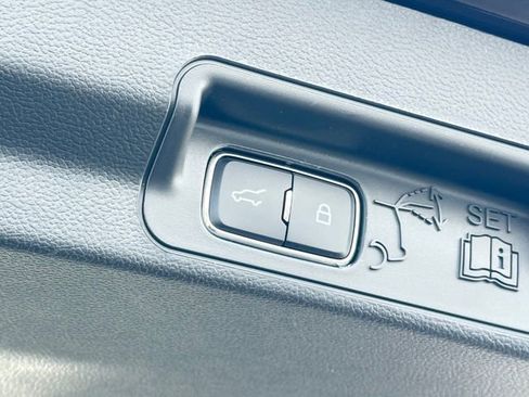 New 2026 Ford Explorer Active w/ Active Comfort Package image 6