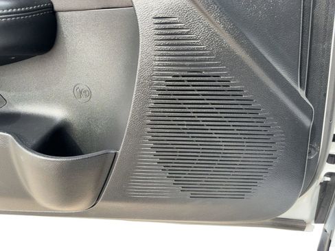 Used 2022 Dodge Challenger GT image 18