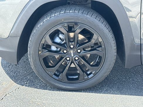 Used 2020 GMC Terrain SLE w/ Driver Convenience Package AWD/4WD image 9