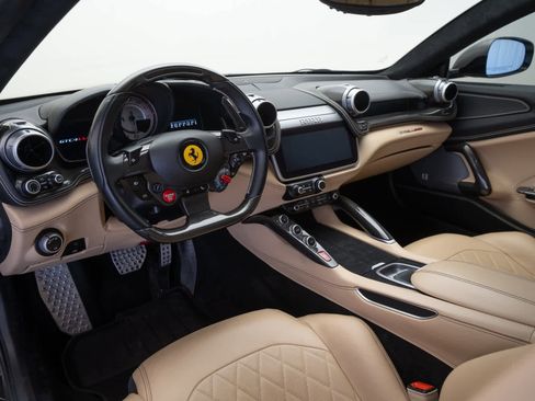 Certified 2018 Ferrari GTC4Lusso image 12