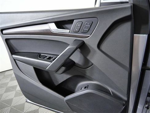 Used 2022 Audi Q5 2.0T Premium w/ Convenience Package image 25