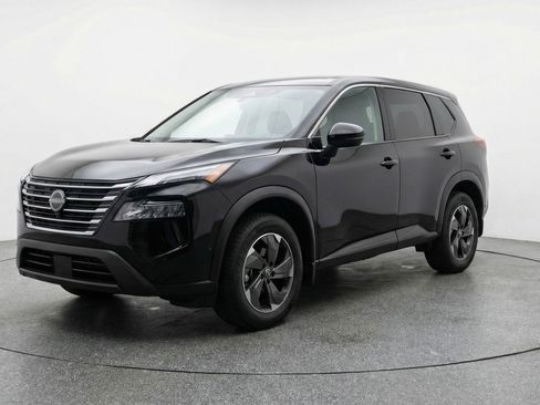 Used 2025 Nissan Rogue SV AWD/4WD image 3