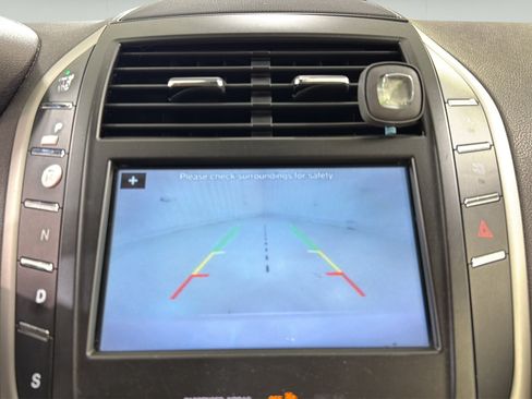 Used 2017 Lincoln MKC Select w/ Select Plus Package FWD image 16