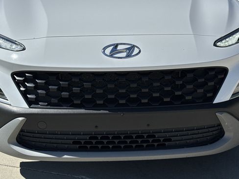 Used 2023 Hyundai Kona SEL w/ Cargo Package AWD/4WD image 9