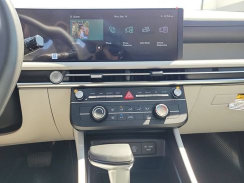New 2026 Hyundai Tucson SE w/ Tow & Go Package FWD image 15