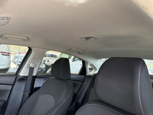 Used 2024 Kia Forte LXS image 7